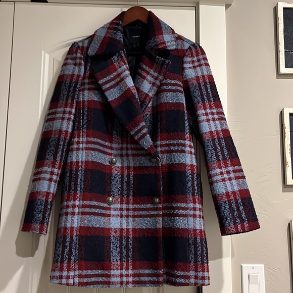 Forever 21 Jackets & Blazers - BEAUTIFUL FOREVER 21 WOOL BLEND PLAID COAT...EXCELLENT CONDITION...SIZE SMALL